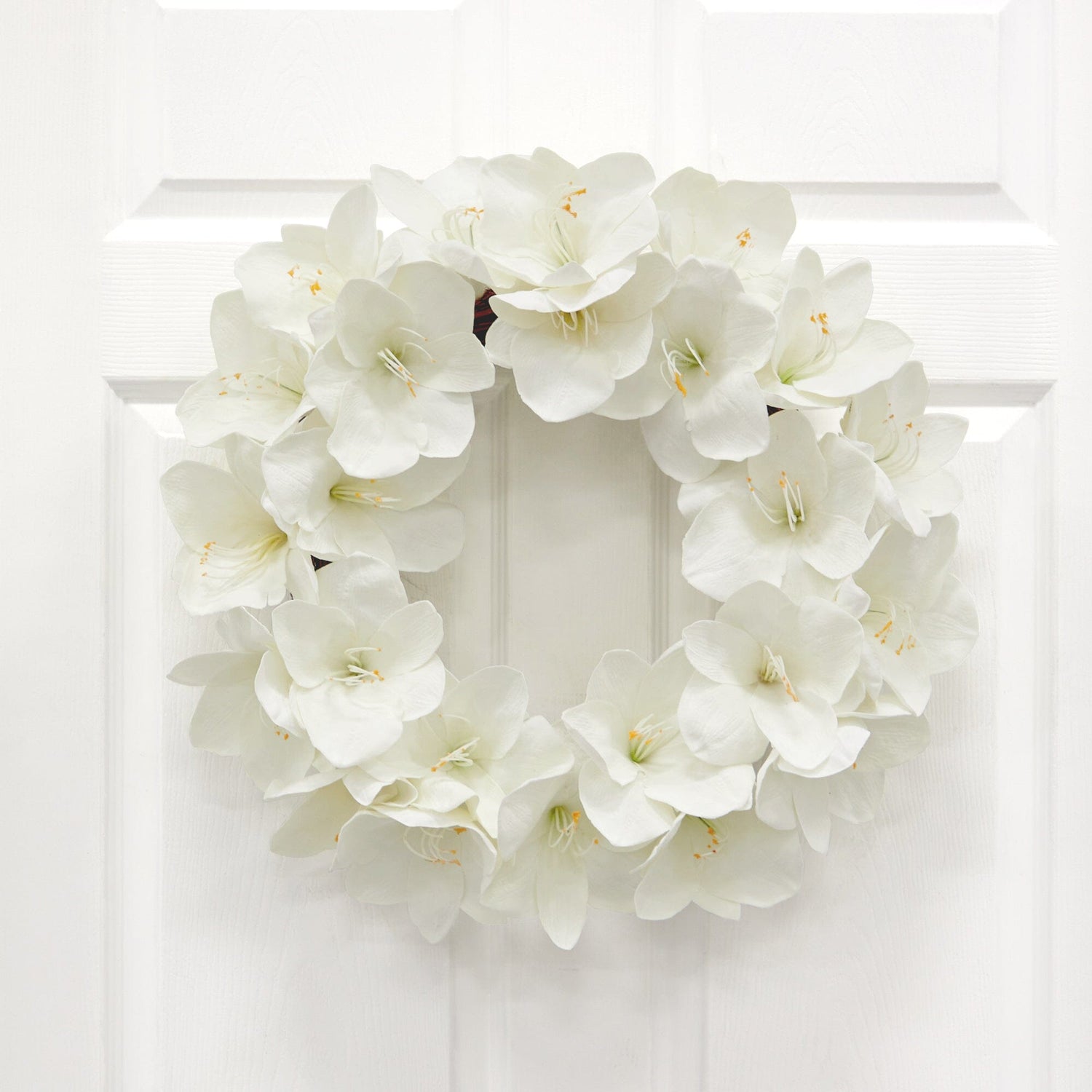 24” Amaryllis Artificial Wreath