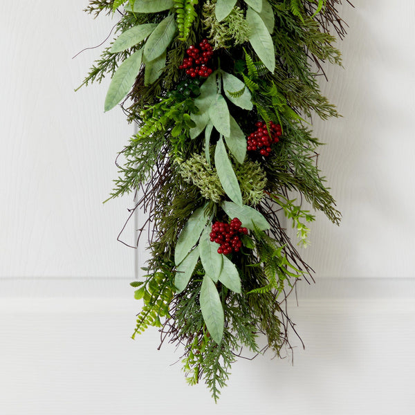 30” Cedar and Berry Artificial Christmas Swag