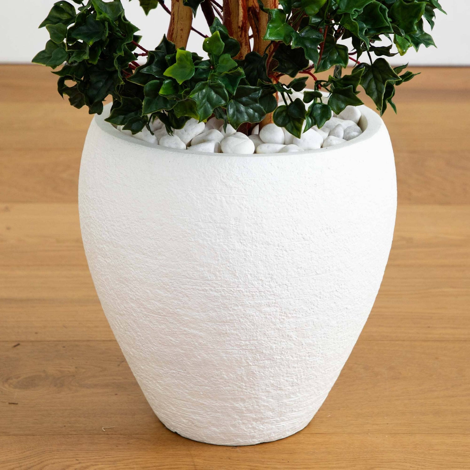 4’ English Ivy Topiary Tree in White Oval Planter UV Resistant (Indoor/Outdoor)