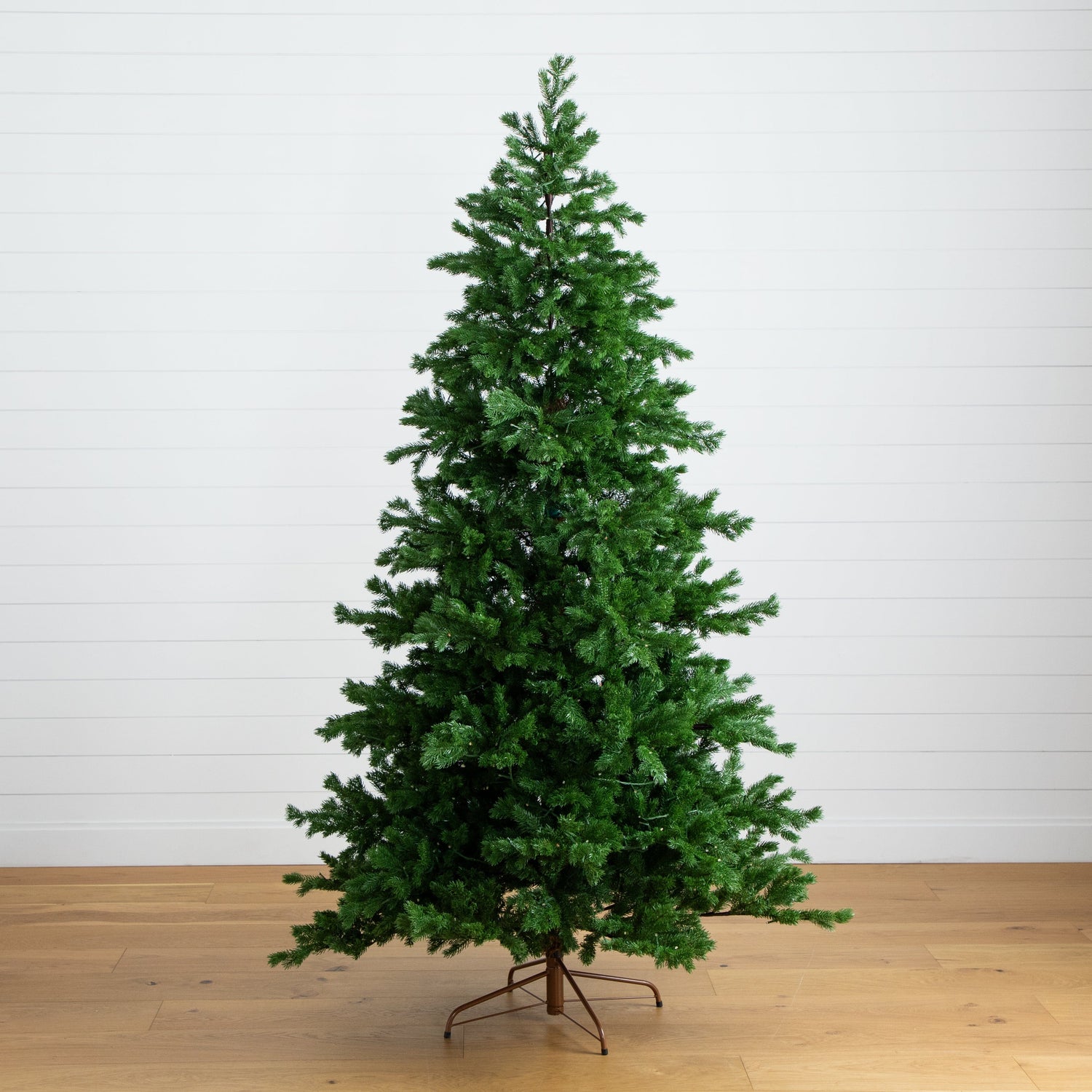 7.5’ Pre-Lit Artificial California Spruce Christmas Tree with 1000 Color Changing LED Lights